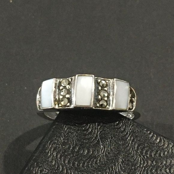 JUDITH JACK Sterling Silver MOP Marcasite Ring - Picture 6 of 8